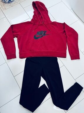 Nike Essential Crop Hoodie & Reflex Leggings